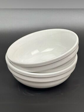 Set of 2 Crate & Barrel Cafeware II White Porcelain Soup Cereal Bowls 6.75"